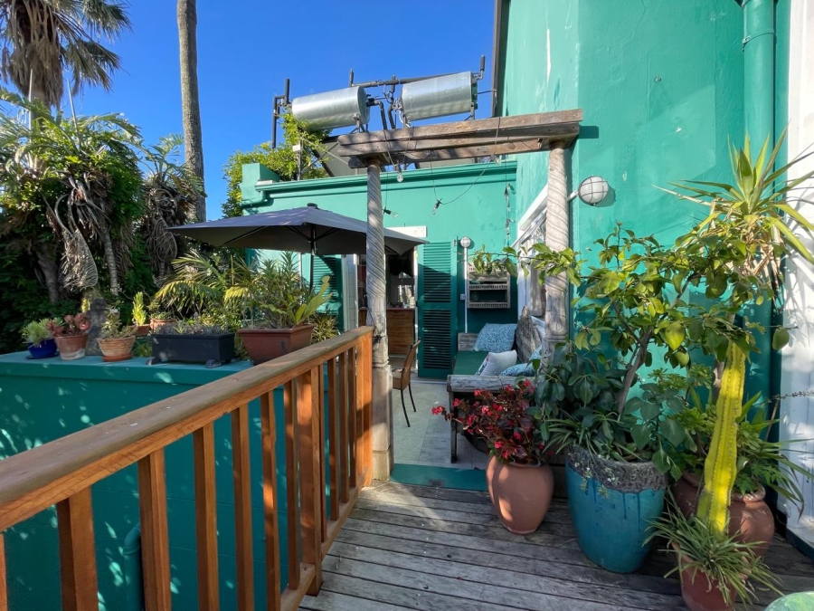 5 Bedroom Property for Sale in Gardens Western Cape